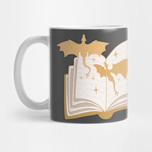 Golden dragons and a book (for book lovers, dragon lovers and fantasy readers) Mug